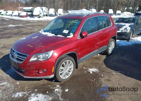 2010 Volkswagen Tiguan Sel z USA, uszkodzony, nr VIN WVGAV7AX8AW003927